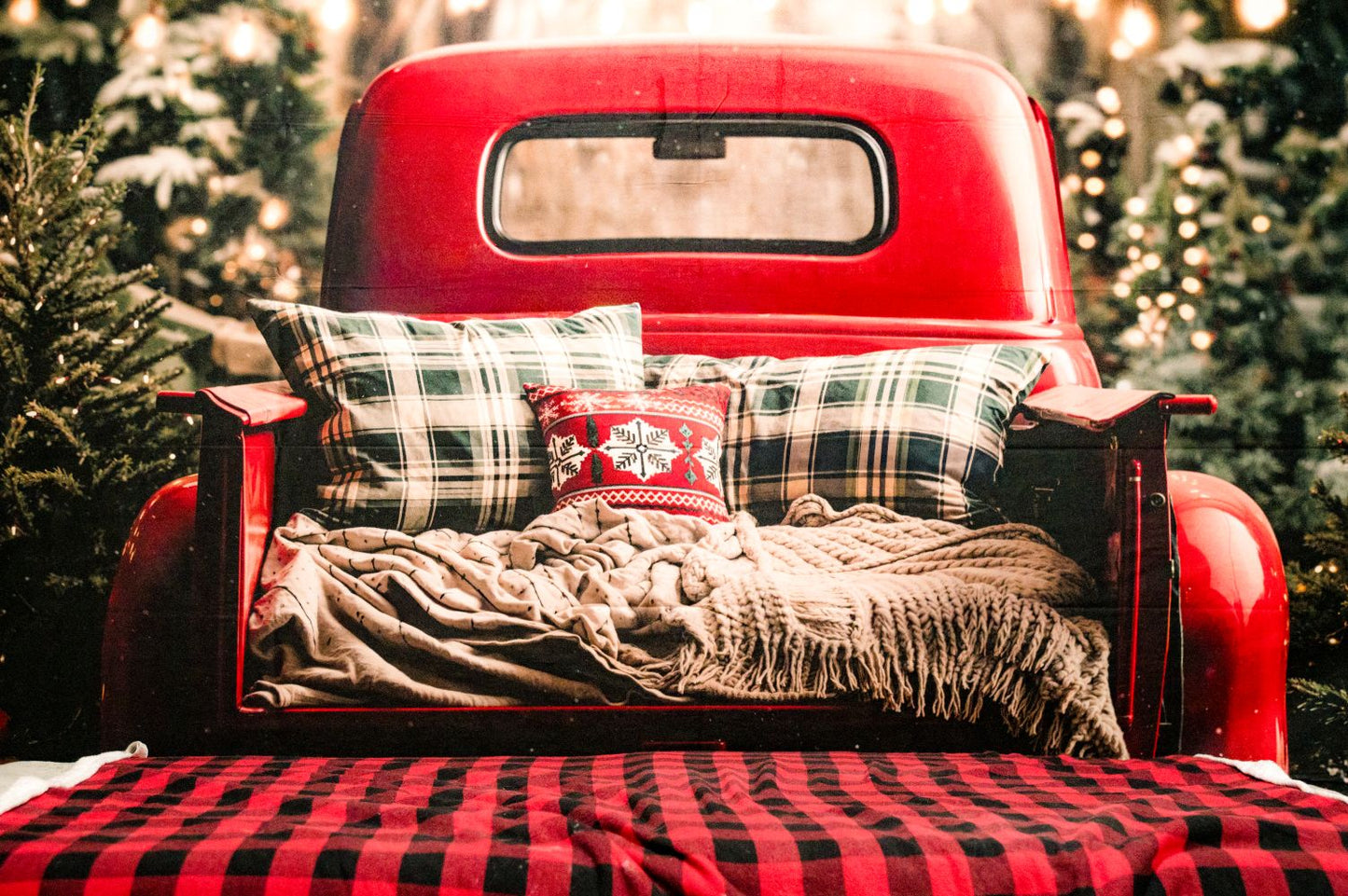 2025 Sugarplums & Stockings Mini Photo Sessions with JJ Losier